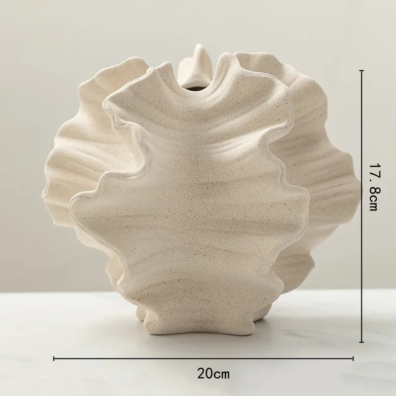 Petra – Geometric Ceramic Vase