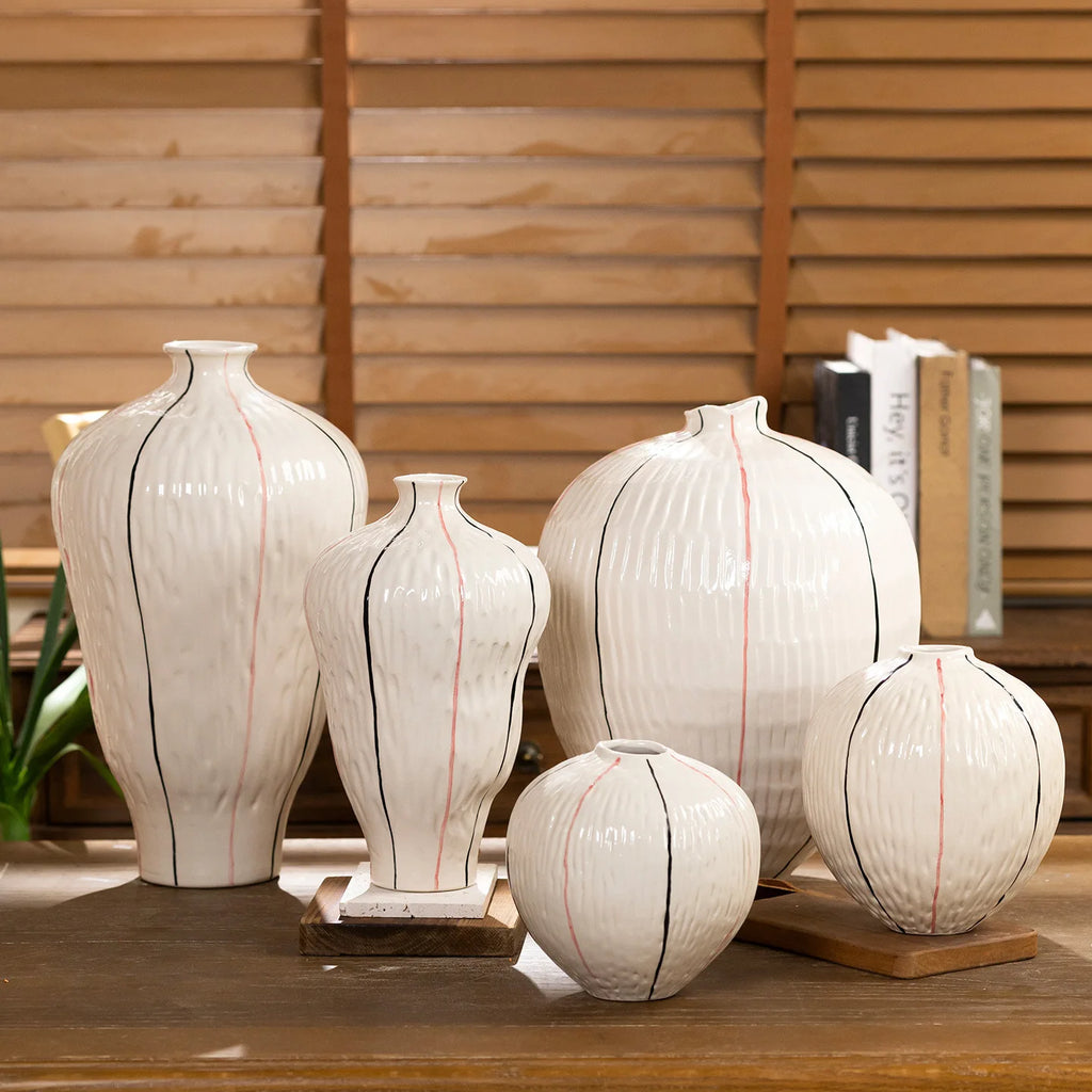 Linea – Geometric Ceramic Vase