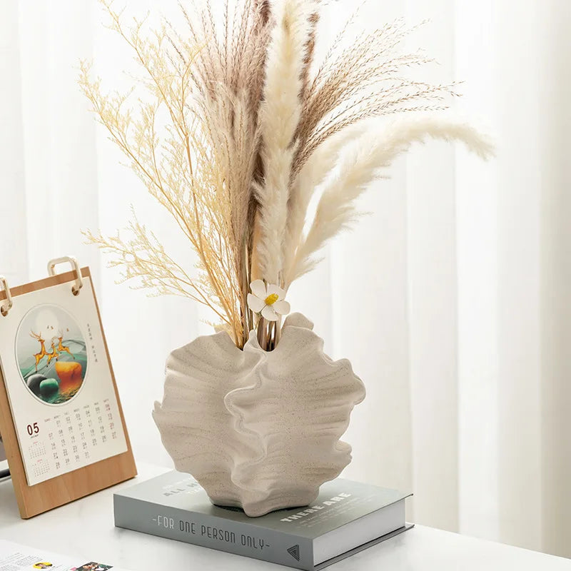 Petra – Geometric Ceramic Vase