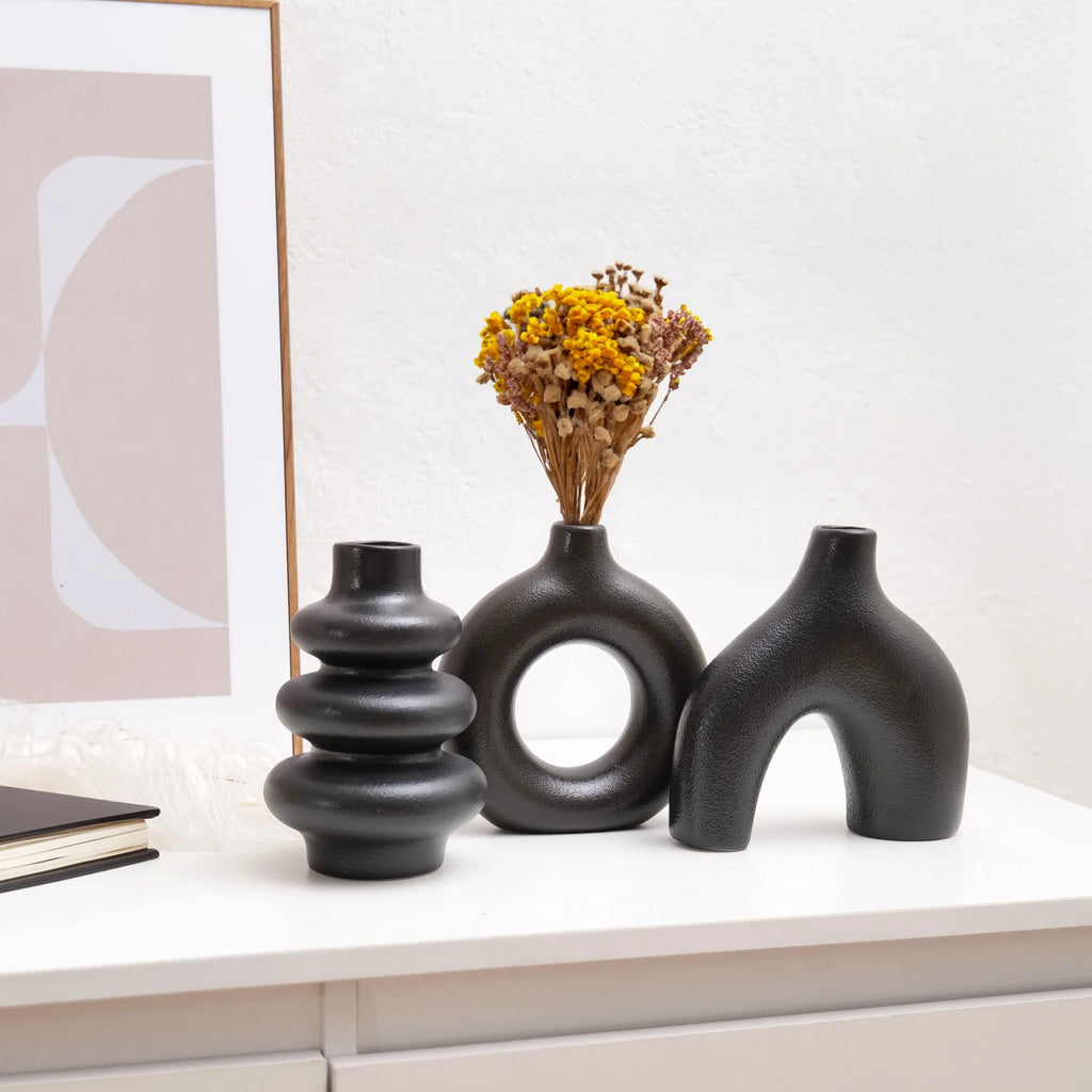 Nordic Bloom – Designer Ceramic Vase