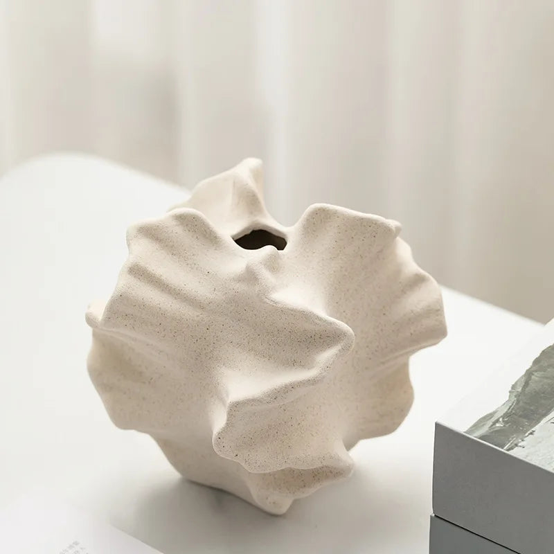 Petra – Geometric Ceramic Vase
